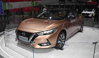 别克GL8同级MPV，1.5T混动系统，油耗5.98L