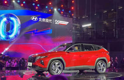 定位中大型纯电轿车：小鹏全新轿车路试谍照曝光