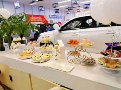 男子偷走备用钥匙 与车主错峰用车