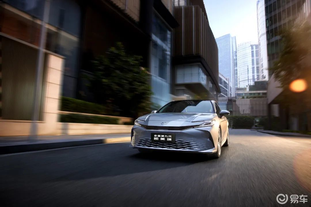 百公里油耗低至4.2L 全新丰田凯美瑞还能吸引到你吗？