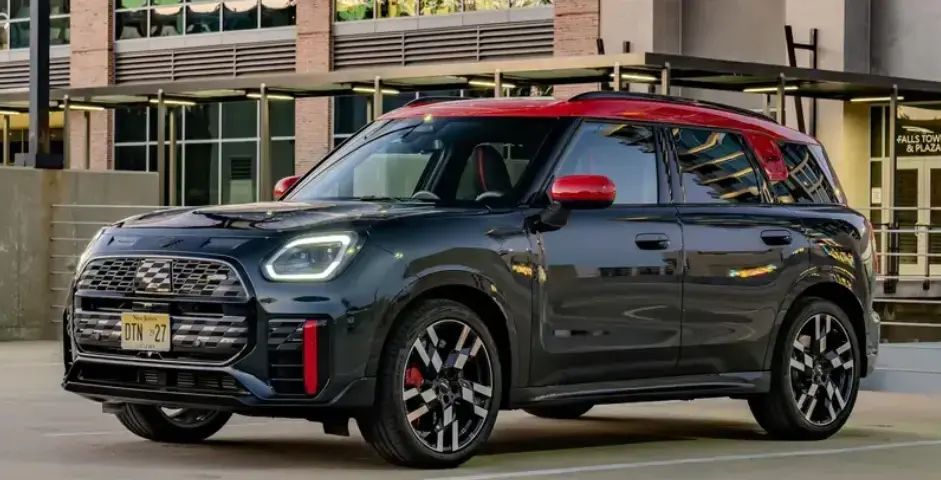 全新MINI JCW COUNTRYMAN将于3月11日国内首发