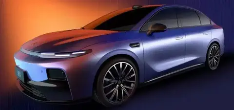 全球第四大车企爆雷：菲洛萨高估转型，市值一夜没1800亿！